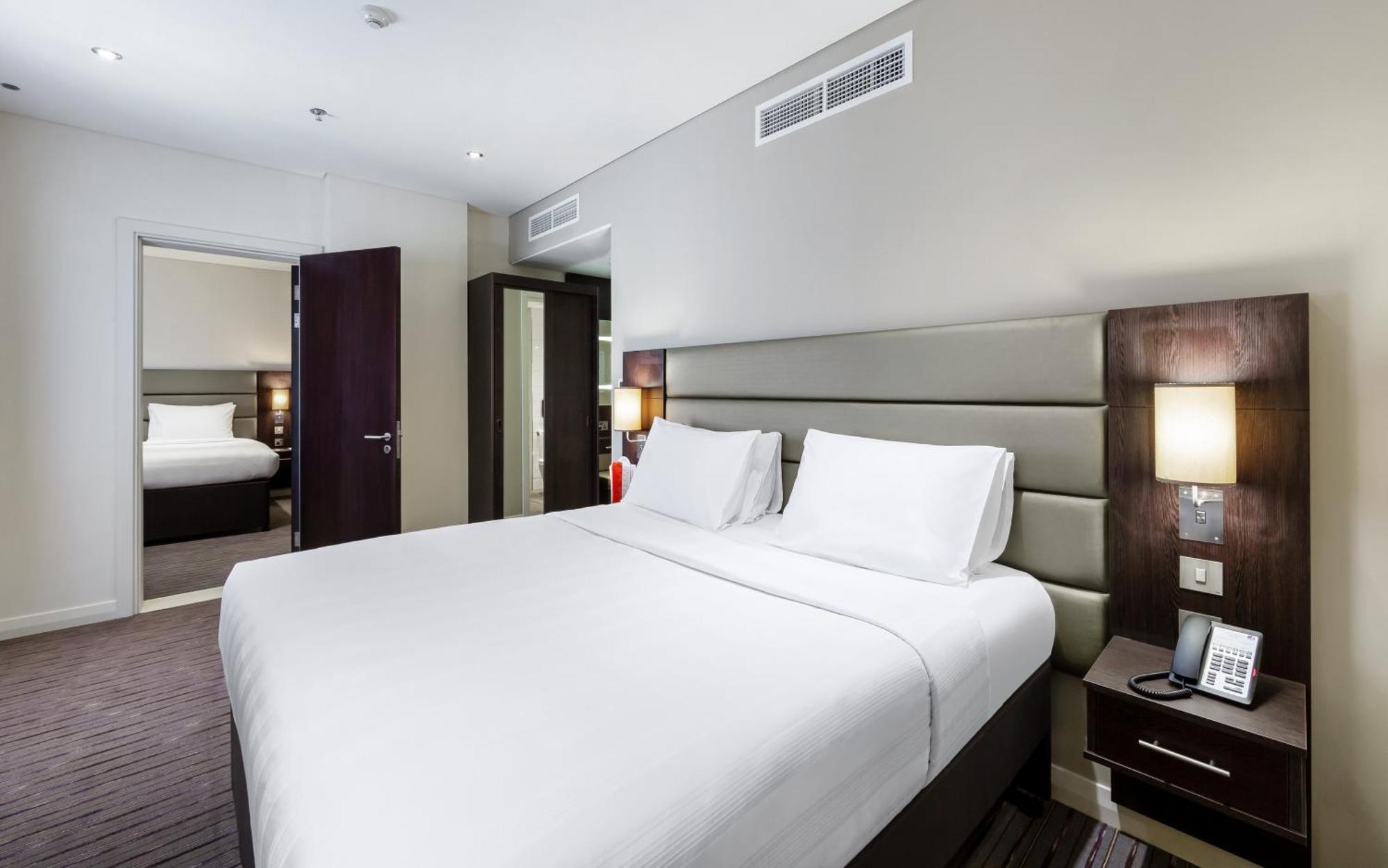 Hotel Premier Airport 3*